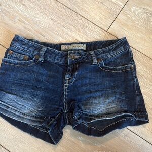 BKE Madison stretch, denim shorts – sexy.  Western.  Line dancing